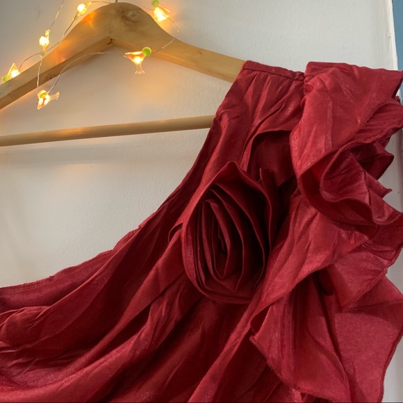 ❤️ Gorgeous Deep Red Fashionable Party One Shoulder Top - Picture 6 of 15